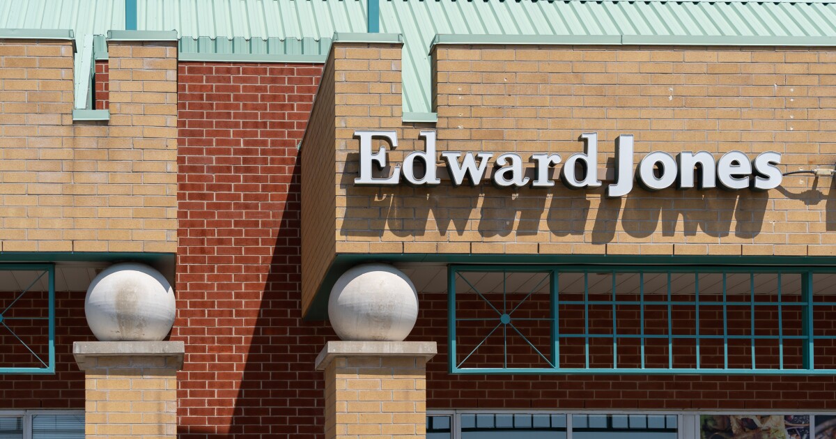 State regulators strike $17M settlement with Edward Jones